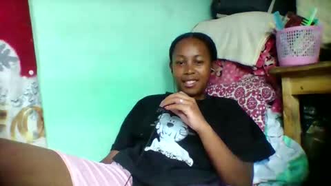 Snapshot of sandra1253099 chatting on 10.28.25 sandra1253099 online show from 10.28.25