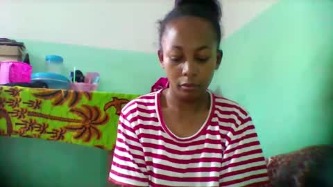 Snapshot of sandra1253099 chatting on 11.04.25 sandra1253099 online show from 11.04.25