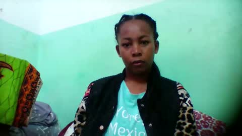 Snapshot of sandra1253099 chatting on 11.12.25 sandra1253099 online show from 11.12.25