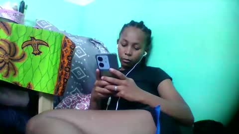 Snapshot of sandra1253099 chatting on 11.22.25 sandra1253099 online show from 11.22.25