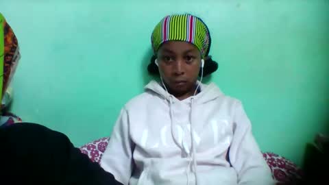 Snapshot of sandra1253099 chatting on 12.01.25 sandra1253099 online show from 12.01.25