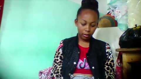 Snapshot of sandra1253099 chatting on 12.04.25 sandra1253099 online show from 12.04.25