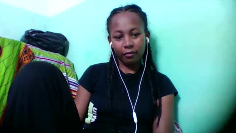 Snapshot of sandra1253099 chatting on 12.16.25 sandra1253099 online show from 12.16.25