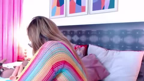 SANDRA online show from 02.15.25