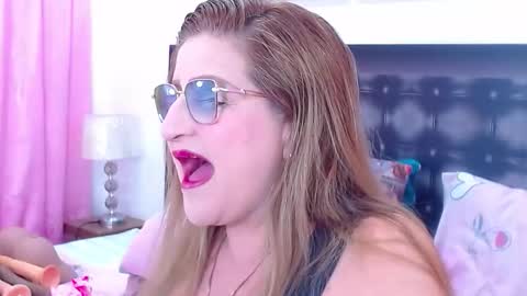 SANDRA online show from 09.23.25