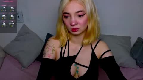 Sandra online show from 10.14.25