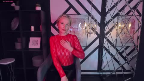 Snapshot of sandra_kind chatting on 02.03.25 Sandra online show from 02.03.25