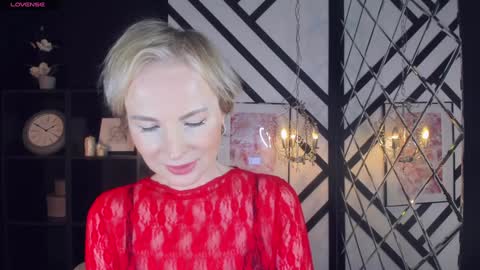 Snapshot of sandra_kind chatting on 02.06.25 Sandra online show from 02.06.25