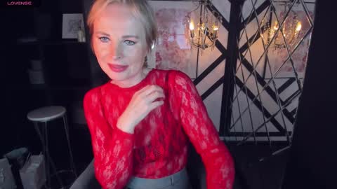 Snapshot of sandra_kind chatting on 02.15.25 Sandra online show from 02.15.25