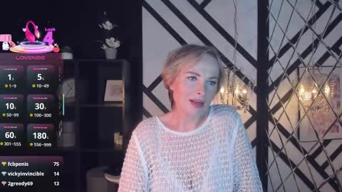 Snapshot of sandra_kind chatting on 03.09.25 Sandra online show from 03.09.25