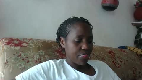 Snapshot of sandra_milly chatting on 11.26.25 sandra online show from 11.26.25