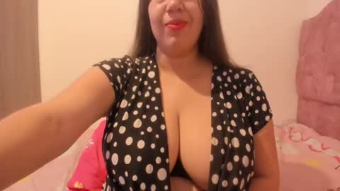 Snapshot of sandraclarkx69 chatting on 06.27.26 sandraclarkx69 online show from 06.27.26