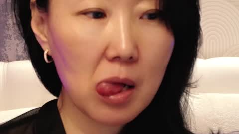 Snapshot of sandrami__ chatting on 01.23.25 Sandra online show from 01.23.25