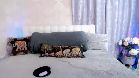 Snapshot of sandrami__ chatting on 09.09.25 Sandra online show from 09.09.25