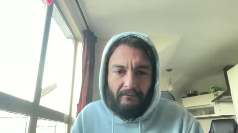 Snapshot of sandroanderson chatting on 12.22.24 Sandro Andersom online show from 12.22.24