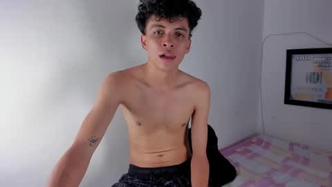 sandy_straw online show from 03.17.26