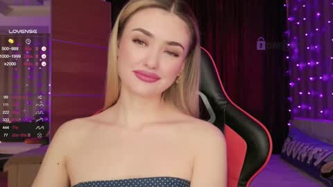 Sandy online show from 02.10.25