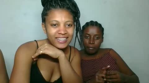 sanelie09 online show from 11.23.25