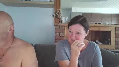 Snapshot of sanroom chatting on 03.25.26 sanroom online show from 03.25.26