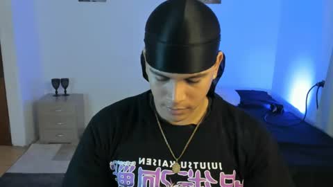 Snapshot of sant_wahlberg chatting on 06.19.26 Sant online show from 06.19.26