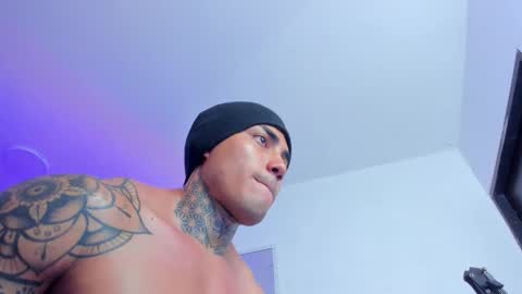 Santi Ferrer online show from 11.22.25