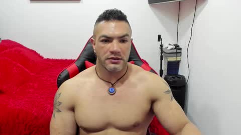 Snapshot of santi_pastori chatting on 09.21.25 santi_pastori online show from 09.21.25