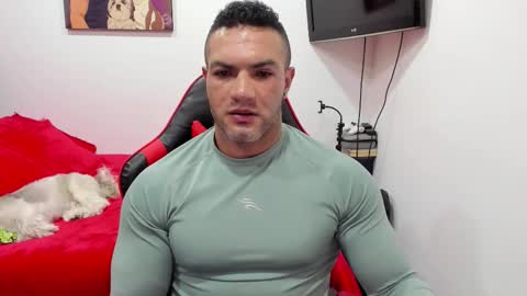 Snapshot of santi_pastori chatting on 10.06.25 santi_pastori online show from 10.06.25