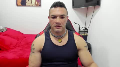 Snapshot of santi_pastori chatting on 10.29.25 santi_pastori online show from 10.29.25