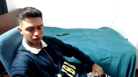 Snapshot of santi_ss chatting on 09.25.25 santi_ss online show from 09.25.25