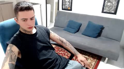 Snapshot of santi_ss chatting on 11.20.25 santi_ss online show from 11.20.25