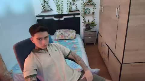Snapshot of santi_ss chatting on 07.10.26 santi_ss online show from 07.10.26