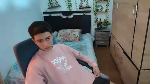 Snapshot of santi_ss chatting on 07.24.26 santi_ss online show from 07.24.26