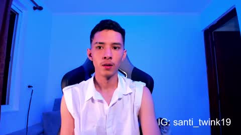 santi_twink19 online show from 12.25.24