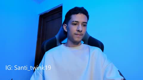 santi_twink19 online show from 02.10.25