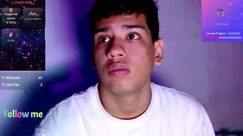 Snapshot of santiago_foxx chatting on 05.19.26 santi online show from 05.19.26