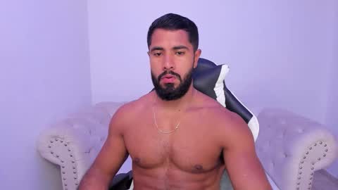 santiago_huntt online show from 12.15.25