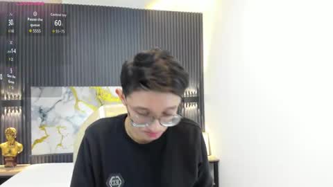 Snapshot of santiago_russo18 chatting on 10.01.25 santiago_russo18 online show from 10.01.25