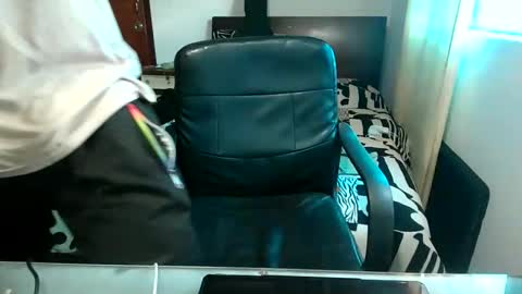 Snapshot of santiagolover1324 chatting on 01.18.26 santiagolover1324 online show from 01.18.26