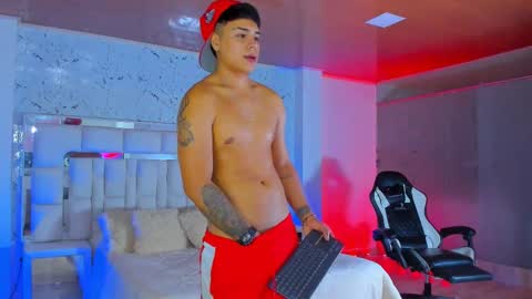 Santi Reyes online show from 10.21.25