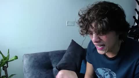 Santii online show from 12.13.24