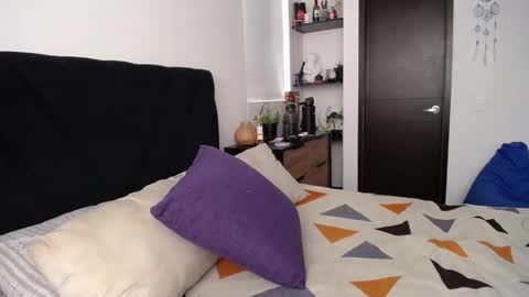 Santii online show from 01.29.25