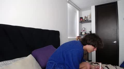 Santii online show from 03.04.25