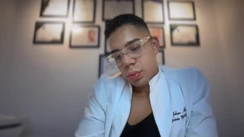 Snapshot of santoxxxkinney chatting on 02.05.26 santoxxxkinney online show from 02.05.26