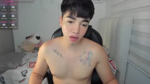 Snapshot of santy7u7 chatting on 06.10.26 Mr. Santiago online show from 06.10.26