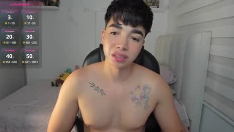 Snapshot of santy7u7 chatting on 06.23.26 Mr. Santiago online show from 06.23.26