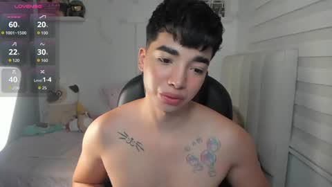 Snapshot of santy7u7 chatting on 07.10.26 Mr. Santiago online show from 07.10.26