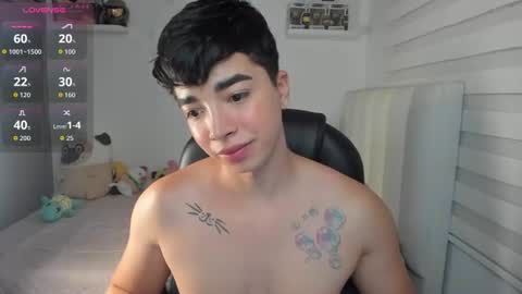 Snapshot of santy7u7 chatting on 07.25.26 Mr. Santiago online show from 07.25.26