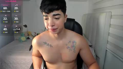 Snapshot of santy7u7 chatting on 07.31.26 Mr. Santiago online show from 07.31.26