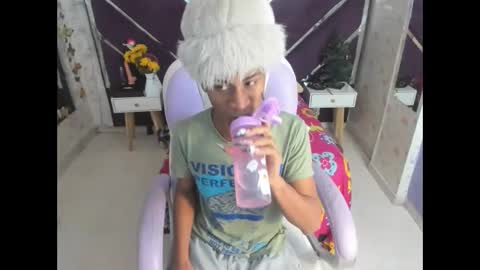 Snapshot of santy_bigcock_01 chatting on 11.19.25 santy online show from 11.19.25