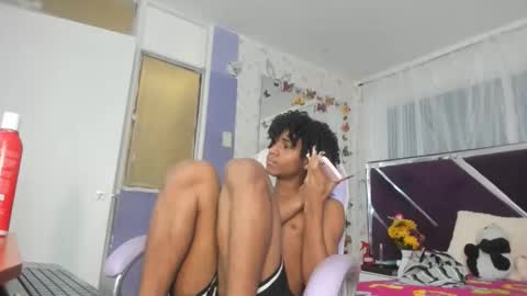 Snapshot of santy_bigcock_01 chatting on 11.24.25 santy online show from 11.24.25